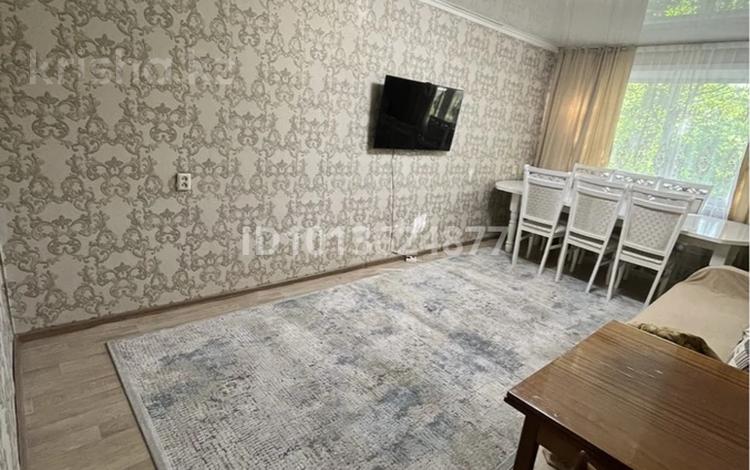 3-комнатная квартира · 48.3 м² · 1/5 этаж, Пришахтинск, 23й микрорайон за 10.5 млн ₸ в Караганде, Алихана Бокейханова р-н — фото 2