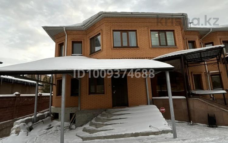 Часть дома · 4 комнаты · 300 м² · 5 сот., мкр Комсомольский, Туран 21/2 за 185 млн 〒 в Астане, Есильский р-н — фото 32