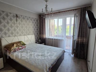 4-комнатная квартира · 87 м² · 4/5 этаж, Бурова 27/3 за 35 млн 〒 в Усть-Каменогорске