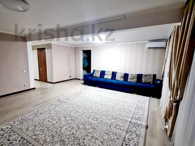 4-комнатная квартира · 112.6 м² · 5/5 этаж, Ауэзова за 26 млн 〒 в Семее