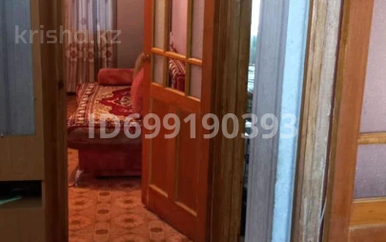 3-комнатная квартира · 62.9 м² · 5/5 этаж, Мухамеджанова 4 — Магазин Стекляшка за 13 млн ₸ в Балхаше — фото 2