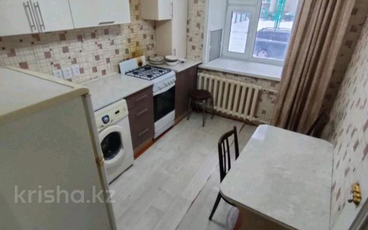 3-комнатная квартира, 70 м², 1/5 этаж, кизатова за 20.5 млн 〒 в Петропавловске — фото 2
