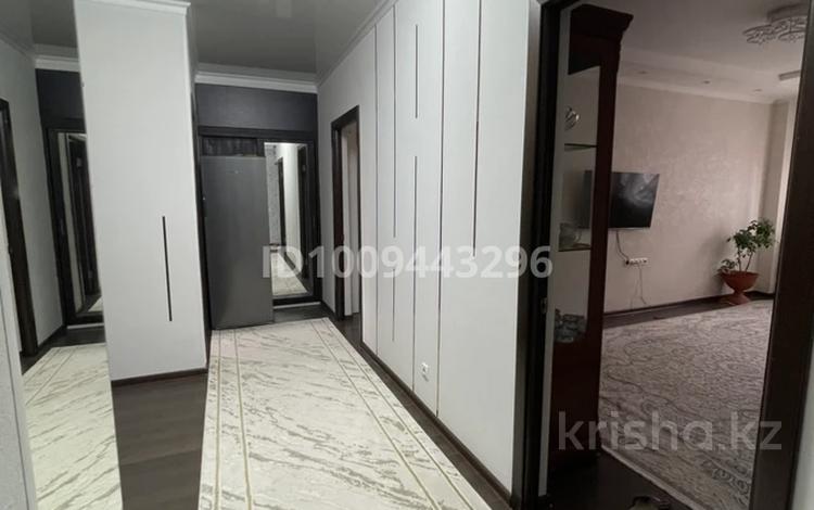 4-бөлмелі пәтер · 90 м² · 1/5 қабат, 13-й мкр 49, бағасы: 35 млн ₸ в Актау — фото 2