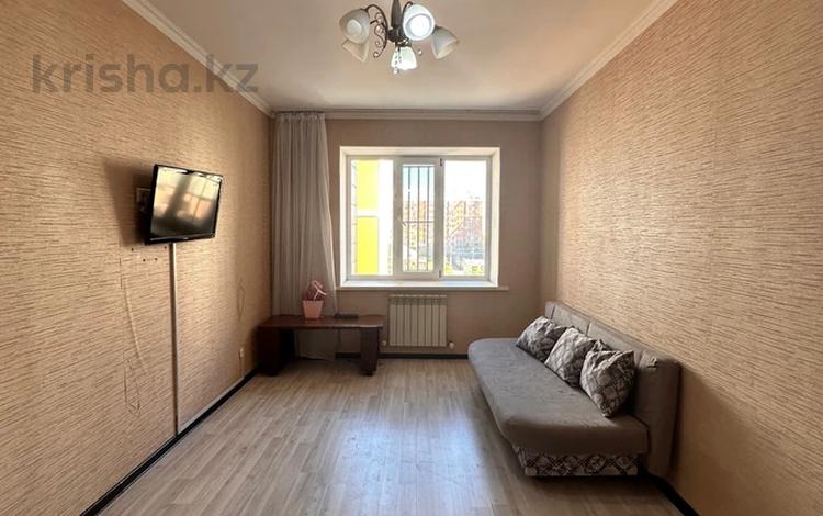 2-комнатная квартира, 52.4 м², 5/9 этаж, Момышулы 2/10 — Тауелсиздик