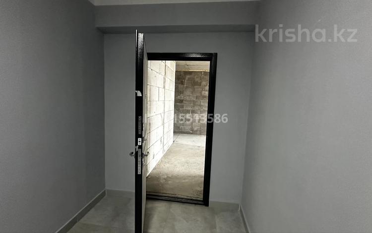3-комнатная квартира · 84 м² · 9/17 этаж, Ауэзова 2/4 за 47 млн ₸ в Алматы, Алмалинский р-н — фото 2