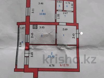 2-бөлмелі пәтер · 61 м² · 1/5 қабат, Алтын орда ш/а., Санкибай батыра, бағасы: 22.5 млн ₸ в Актобе, мкр. Алтын орда