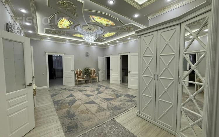 Отдельный дом · 4 комнаты · 200 м² · 10 сот., Нуршайыкова 72 за 150 млн 〒 в Семее — фото 41