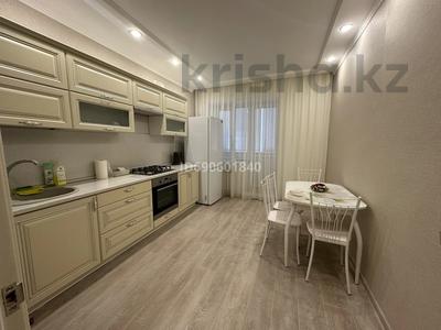 2-бөлмелі пәтер · 68 м² · 4/5 қабат, Тюленина 4, бағасы: 180 000 ₸ в Уральске