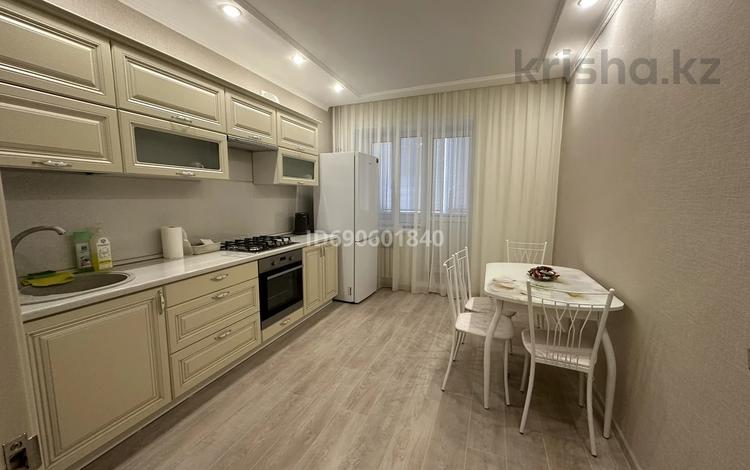 2-бөлмелі пәтер · 68 м² · 4/5 қабат, Тюленина 4, бағасы: 180 000 ₸ в Уральске — фото 2