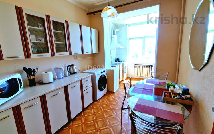 3-комнатная квартира · 70 м² · 4/5 этаж, 5-й мкр 8 — Волна за 230 000 ₸ в Актау — фото 9