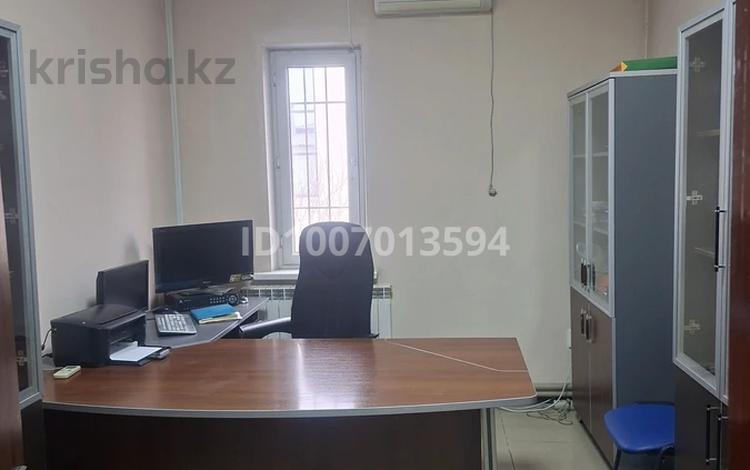 Кабинеты и рабочие места · 18 м² за 50 000 ₸ в Таразе — фото 2