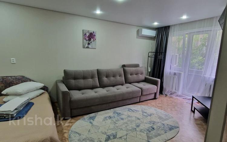 1-комнатная квартира · 32 м² · 2/5 этаж, Ерубаева 47 за 13 000 ₸ в Караганде, Казыбек би р-н — фото 15