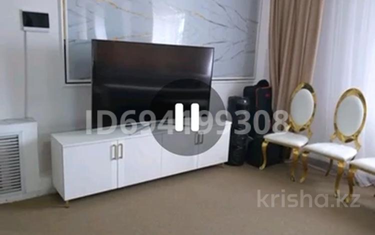 Дом · 7 комнат · 500 м², Балкантау 83 — Жумабаева за 100 000 〒 в Астане, Алматы р-н — фото 2