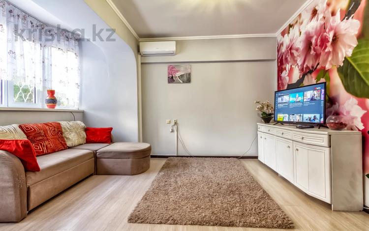 2-бөлмелі пәтер · 60 м² · 2/5 қабат, Самал-1 22, бағасы: 30 000 ₸ в Алматы, Медеуский р-н — фото 2