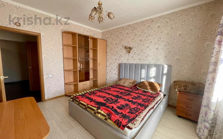 2-комнатная квартира · 70 м² · 3/5 этаж, Абая 95/1 за 250 000 ₸ в Астане, р-н Байконур — фото 9