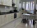 3-комнатная квартира · 108 м² · 9/10 этаж, молдагулова за 42 млн ₸ в Актобе