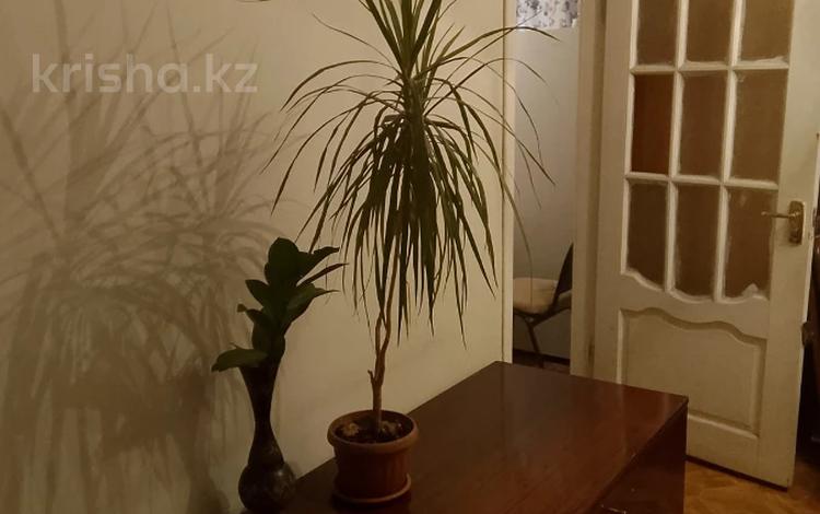 3-комнатная квартира · 58 м² · 1/4 этаж, мкр №8 34 — Шаляпина Алтынсарина Метро Москва за 30.5 млн ₸ в Алматы, Ауэзовский р-н — фото 2