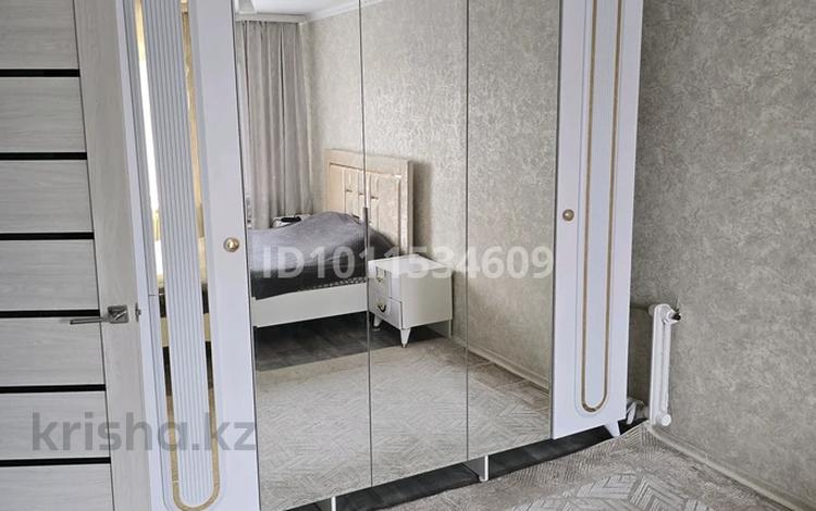 3-бөлмелі пәтер · 63 м² · 5/5 қабат, 5мкр 2а, бағасы: 25 млн ₸ в Конаеве — фото 2