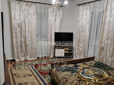 Продажа квартир в Карагандинской обл.: 2-комнатная квартира · 43 м² · 1/2 этаж, Майкудук, Лихачева 8 — Акимата Октябрьского района за 10.5 млн 〒 2-комнатная квартира · 43 м² · 1/2 этаж, Майкудук, Лихачева 8 — Акимата Октябрьского района за 10.5 млн 〒 в Караганде, Алихана Бокейханова р-н