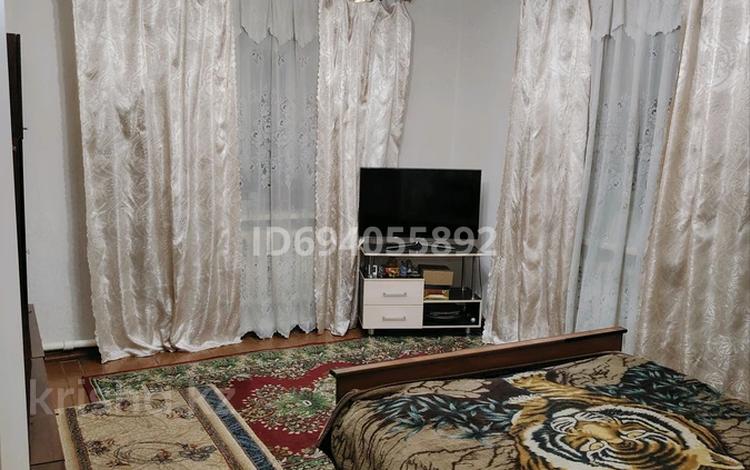 2-комнатная квартира · 43 м² · 1/2 этаж, Майкудук, Лихачева 8 — Акимата Октябрьского района за 10 млн ₸ в Караганде, Алихана Бокейханова р-н — фото 15