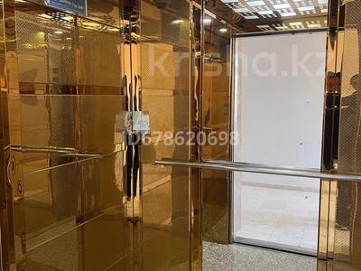 2-бөлмелі пәтер · 65 м² · 12/12 қабат, Нурсултан Назарбаева 19 — Шаяхметова, бағасы: 32 млн ₸ в Шымкенте