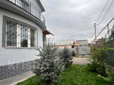 Отдельный дом · 4 комнаты · 160 м² · 8.5 сот., мкр Акбулак ул. Сергазина 94 — Алматы Арена за 120 млн ₸ в Алатауский р-н