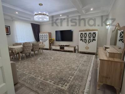Продажа квартир в Шымкенте: 2-комнатная квартира · 109 м² · 2/5 этаж, Жамауова за 68 млн 〒 2-комнатная квартира · 109 м² · 2/5 этаж, Жамауова за 68 млн 〒 в Шымкенте, Каратауский р-н