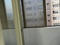 2-комнатная квартира, 44 м², 6/9 этаж помесячно, Мкр Аксай, Б. Момышулы за 300 000 〒 в Алматы, Ауэзовский р-н — фото 11