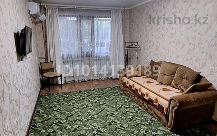 1-комнатная квартира · 32 м² · 1/5 этаж, 11-й микрорайон 99 — За магазином Мечта за 130 000 ₸ в Шымкенте, Енбекшинский р-н — фото 2