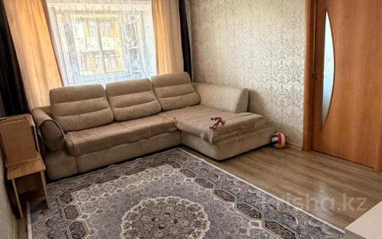3-комнатная квартира · 57 м² · 4/5 этаж, Майкудук, 13й микрорайон 18 за 15 млн ₸ в Караганде, Алихана Бокейханова р-н — фото 3