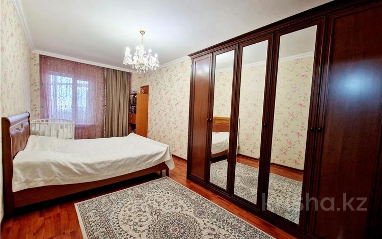 3-комнатная квартира · 106.5 м² · 2/12 этаж, мкр Юго-Восток, Республики за 37 млн ₸ в Караганде, Казыбек би р-н — фото 6