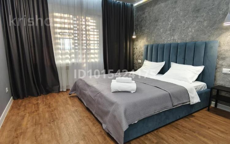 1-бөлмелі пәтер · 54 м² · 8/10 қабат, Қонаев ш/а. 27, бағасы: 17 000 ₸ в Уральске, мкр Кунаева — фото 2