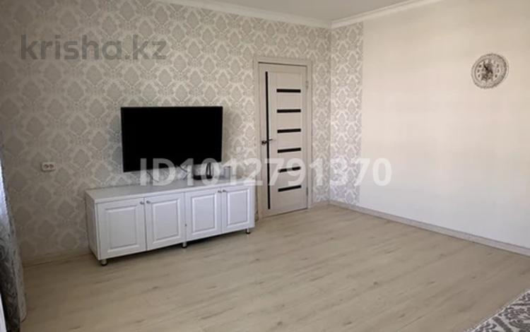 3-бөлмелі пәтер · 64 м² · 5/5 қабат, мкр Юго-Восток, Мкр Гульдер 1 6 — Супермаркет Norma, бағасы: 25 млн ₸ в Караганде, Казыбек би р-н — фото 2