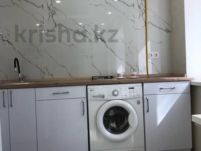 2-бөлмелі пәтер · 50 м² · 2/5 қабат, Абдирова 34/1, бағасы: 15 000 ₸ в Караганде, Казыбек би р-н