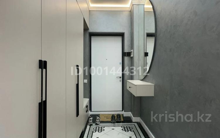 3-бөлмелі пәтер · 82.3 м² · 5/13 қабат, Райымбека 348/1, бағасы: 64 млн ₸ в Алматы, Ауэзовский р-н — фото 2