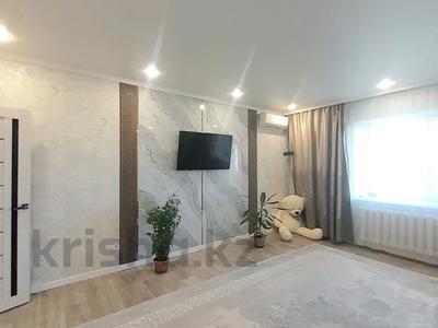 2-комнатная квартира · 64 м² · 4/5 этаж, мкр Кадыра Мырза-Али — НИШ, площадь Қадір мырзали за 26.5 млн ₸ в Уральске