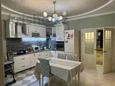 3-комнатная квартира · 98.9 м² · 2/7 этаж, Санкибай батыра за 35.8 млн 〒 в Актобе