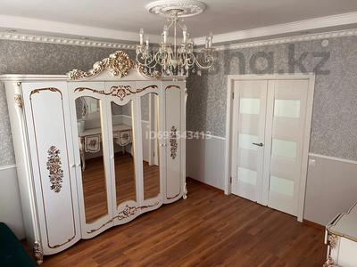 3-бөлмелі пәтер · 89 м² · 6/12 қабат, 33-й мкр 21 — Школа НИШ, бағасы: 180 000 ₸ в Актау
