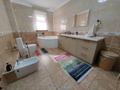Отдельный дом · 6 комнат · 568 м² · 10 сот., мкр Городской Аэропорт за 150 млн 〒 в Караганде, Казыбек би р-н — фото 18