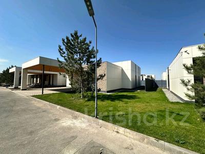 Жеке үй · 5 бөлме · 200 м² · 6 жүзд., Береке хан, бағасы: 130 млн ₸ в Туздыбастау (Калинино)