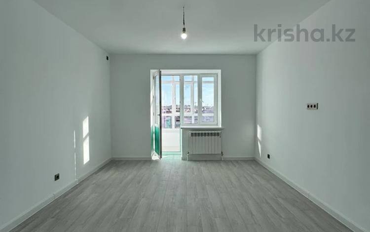 2-бөлмелі пәтер · 60 м² · 9/10 қабат, Алтын орда ш/а., Тауелсіздік 18а, бағасы: 26 млн ₸ в Актобе, мкр. Алтын орда — фото 2