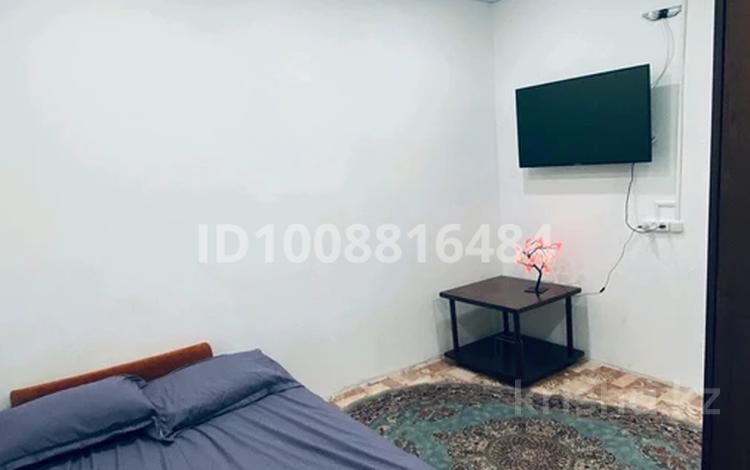 Дом · 1 комната · 50 м², Тилеужанова 11 — Областной больница за 8 000 〒 в Уральске — фото 2