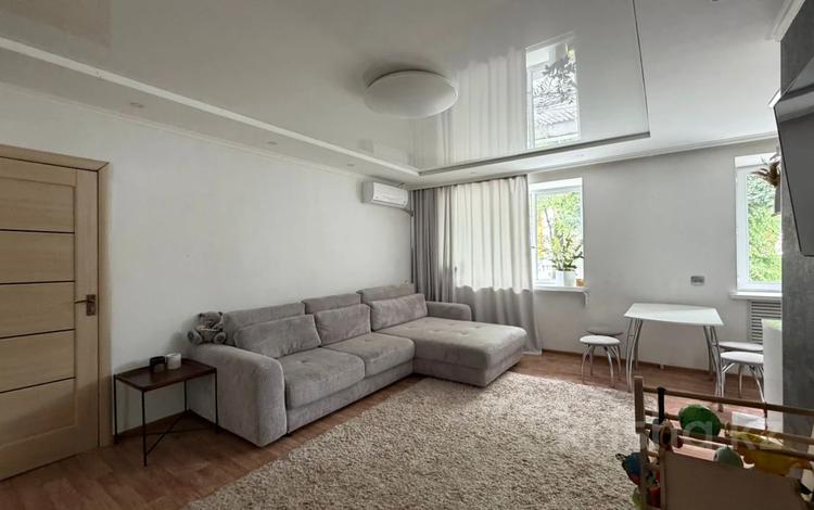 2-комнатная квартира · 42 м² · 2/4 этаж, Абая 134 за 250 000 ₸ в Таразе — фото 2