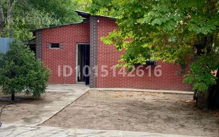Отдельный дом · 4 комнаты · 80 м² · 6 сот., мкр Тастыбулак — От Жандосова до дома 250 метр за 250 000 ₸ в Алматы, Наурызбайский р-н — фото 2