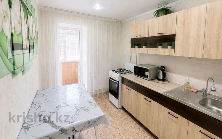 2-комнатная квартира · 70 м² · 4/9 этаж, Абая 105 . — Абая 105 Сити центр за 16 000 ₸ в Уральске — фото 18