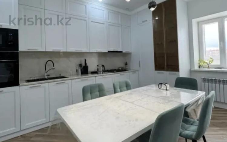 3-комнатная квартира · 130.6 м² · 3/5 этаж, мкр. Алтын орда за 56.5 млн ₸ в Актобе — фото 13