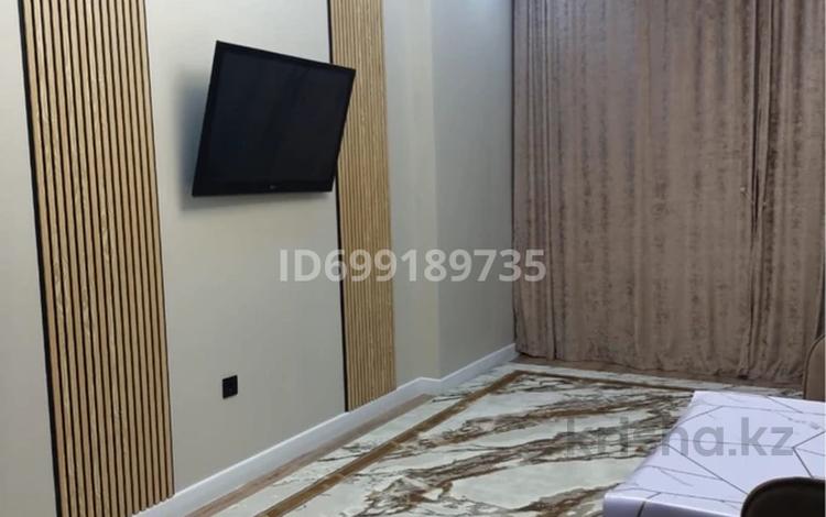 2-комнатная квартира · 45 м² · 4/12 этаж, Райымбека 351/1 за 320 000 ₸ в Алматы, Алатауский р-н — фото 2