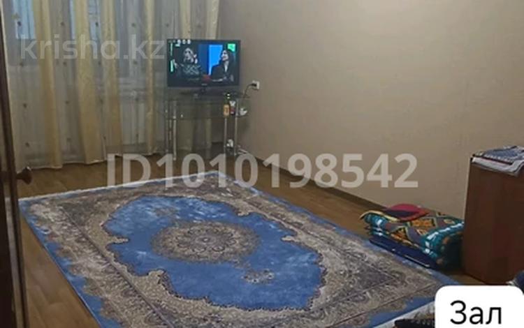 2-бөлмелі пәтер · 42.3 м² · 3/5 қабат, мкр Жансая 27, бағасы: 13 млн ₸ в Таразе — фото 2