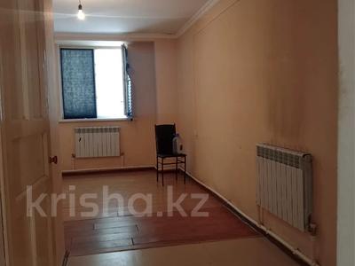 1-комнатная квартира · 16 м² · 1/3 этаж, Жансугурова 203 и за 75 000 〒 в Алматы, Жетысуский р-н