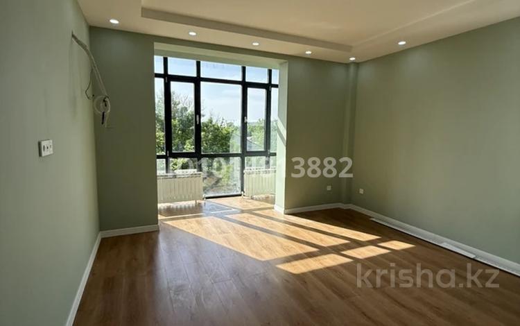 2-бөлмелі пәтер · 75.3 м² · 4/6 қабат, ИЛЯЕВА 113Б, бағасы: 43 млн ₸ в Шымкенте, Аль-Фарабийский р-н — фото 2